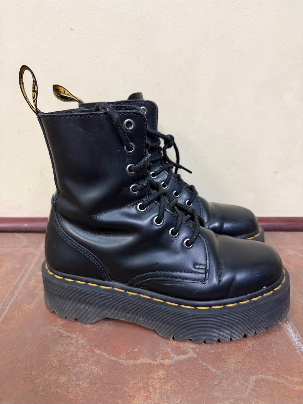 Dr. Martens JADON BOOT SMOOTH LEATHER PLATFORMS